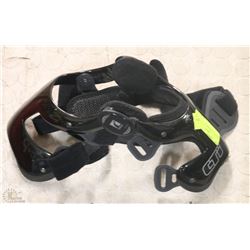MEDICAL KNEE BRACE