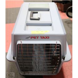 1 MEDIUM PET CARRIER