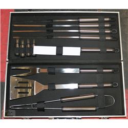 NEW 11-PC COMPLETE BBQ SET IN BLACK CASE