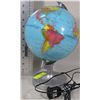 Image 1 : GLOBE NIGHT-LIGHT - CHANGES COLOURS &