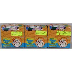 FLAT OF 3 FAMILY GUY TRADING CARDS 24 PKS PER BOX