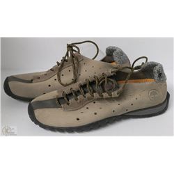 TIMBERLAND MENS SZ 8 POWER LOUNGER - SNEAKERS