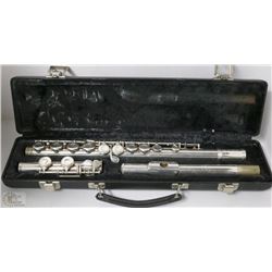 GEMEINHARDT FLUTE IN CASE
