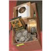 Image 1 : ESTATE BOX WITH ANTIQUE AND VINTAGE ITEMS INCL