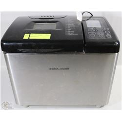 BLACK AND DECKER BREAD MAKER