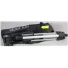 Image 1 : SOLIGOR T157 TRIPOD WITH CARRYING CASE