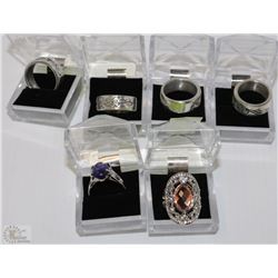 LOT OF 6 LADIES & MENS RINGS