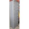 Image 1 : 9 COMPARTMENT LOCKER