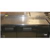 Image 1 : TRUE PIZZA COOLER  PREP TABLE 5' WITH CONTAINERS