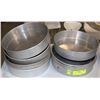 Image 1 : 1 DOZEN 9" CAKE PANS
