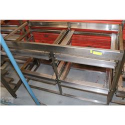 STAINLESS STEEL 4-COMPARTMENT RACK