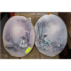 PAIR OF OVAL SHAPED PICTURES