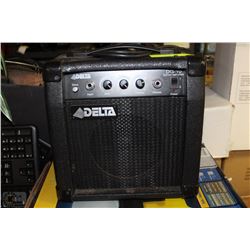 DELTA DG-10 GUITAR AMP