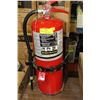 Image 1 : 20LB DRY CHEMICAL FIRE EXSTINGUISHER WITH MOUNTING