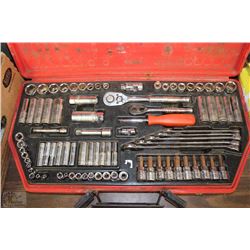 RED CASE W/STANDARD & METRIC SOCKETS &