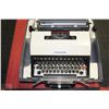 Image 1 : VINTAGE MANUAL TYPEWRITER -