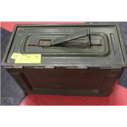 VINTAGE AMMO BOX