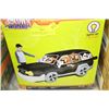 Image 1 : HALLOWEEN INFLATABLE CAR 7' LONG PLUG IN AND SELF