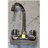 Image 4 : 4" WALL MOUNT GOOSE NECK FAUCET NEW