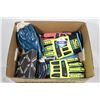 Image 1 : BOX OF WORKGLOVES AND 8-5" GRINDING DISCS