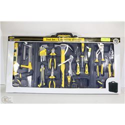 72 PIECE TOOLSET IN CARRY CASE (NEW)