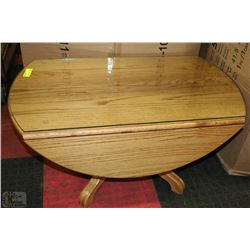 OAK DBL DROP LEAF COFFEE TABLE WITH GLASS TOP