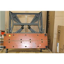 METAL AND WOOD FOLDING WORK BENCH