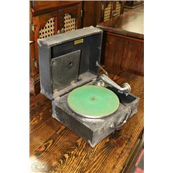 KOOTENAY MUSIC HOUSE VINTAGE PHONOGRAPH