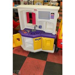 LITTLE TYKES KITCHEN ACTIVITY CENTER