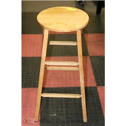 WOOD STOOL