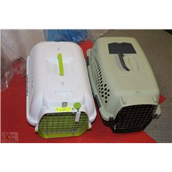 PAIR OF ANIMAL CARRIERS BY PETMATE AND DOGIT