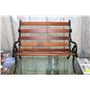 Image 1 : MINI WOOD AND CAST IRON ORNAMENTAL PARK BENCH