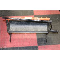 VINTAGE PAPER LOG ROLLER