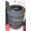 Image 1 : SET OF 4 PIRELLI CARVING EDGE WINTER TIRES