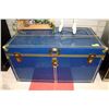 Image 1 : BLUE METAL STEAMER TRUNK -