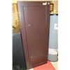 Image 1 : METAL GUN CABINET HOLDS 10-12 GUNS PLUS OTHER