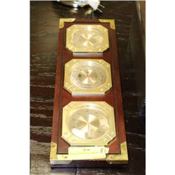 WOOD & BRASS WALL-MOUNT