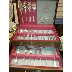 ESTATE 63-PC SILVERPLATE FLATWEAR SET IN