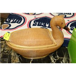 WICKER DUCK STORAGE CONTAINER