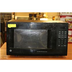 BLACK GE MICROWAVE 1100W