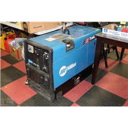 MILLER 302 TRAILBLAZER EFI WELDER/GENERATOR