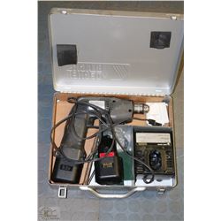 BLACK AND DECKER CORDLESS 12V DRILL