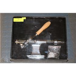 NEW IN BOX KURKETREKKER STAINLESS STEEL