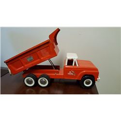 Lil Beaver Dump Truck (Canadian)
