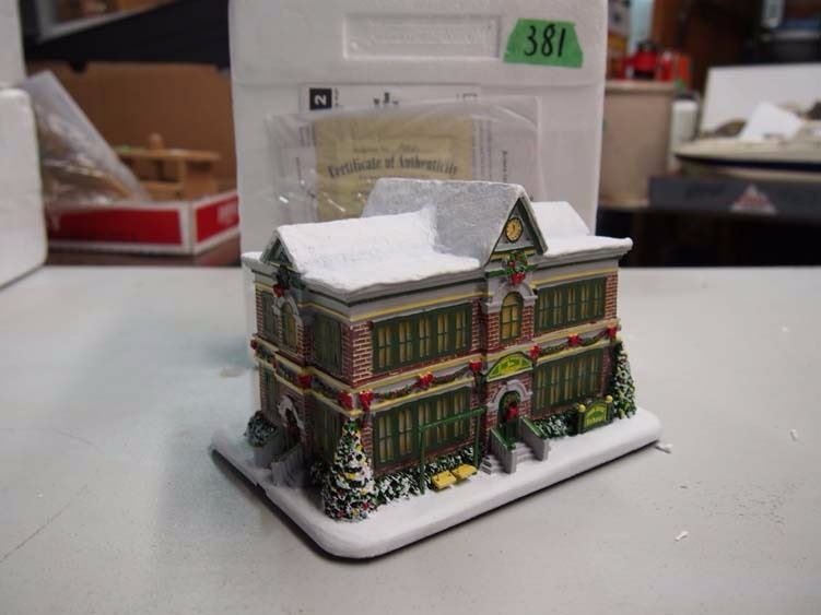 Hawthorne Village Miniature, John Deere School, John Deere Heartland