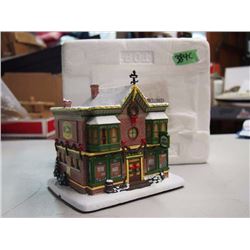 Hawthorne Village Miniature, Greens Hardware, John Deere Heartland Holiday Collection (W/ Certificat