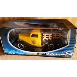 1/18, 1936 Ford-Dunlop Tires