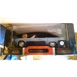 1/18, 1961 Lincoln Continental Convertible