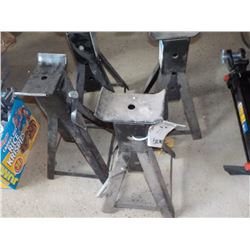 4 AUTO JACK STANDS