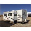 Image 3 : 2004 PROWLER REGAL T/A TRAVEL TRAILER